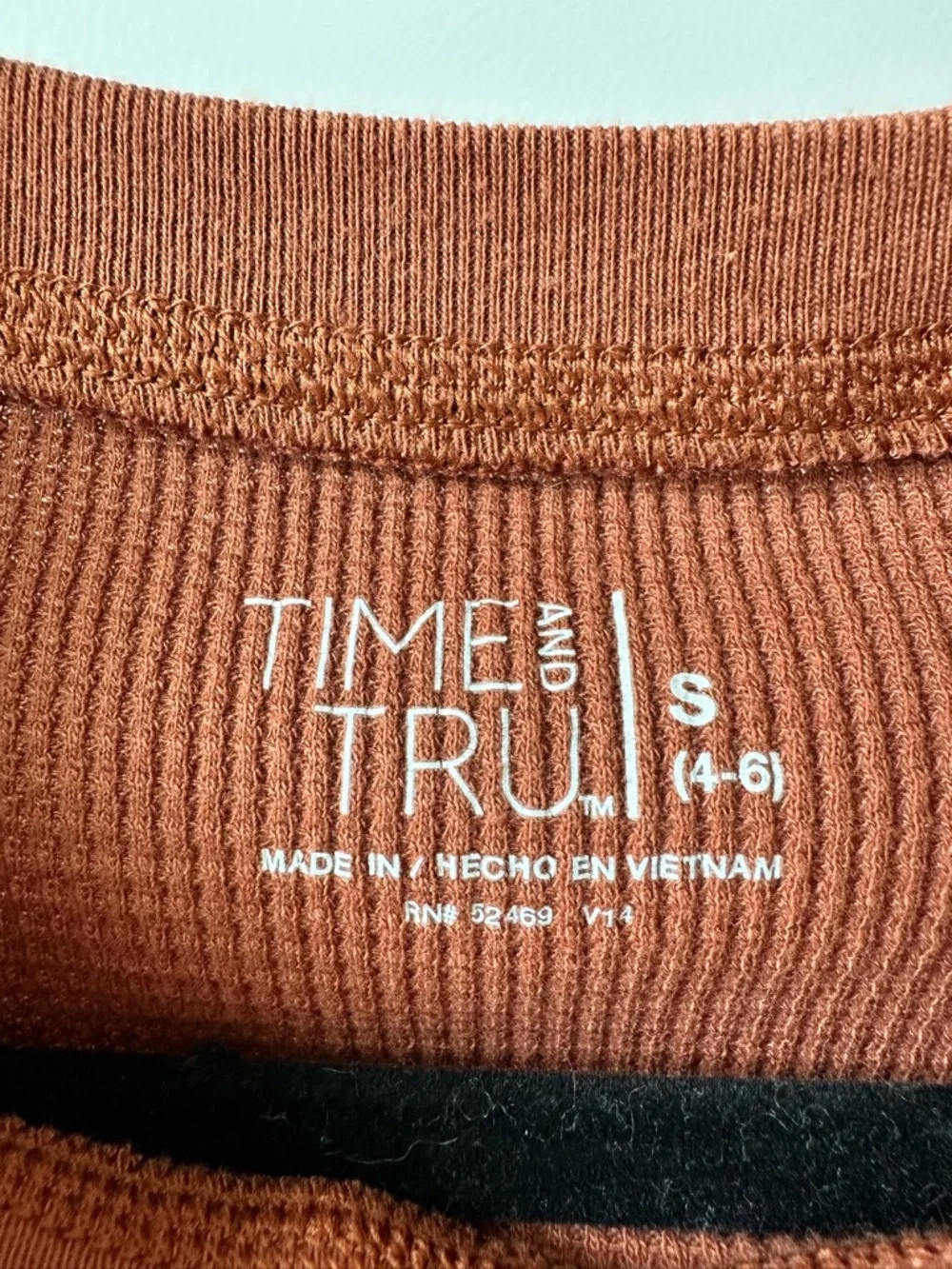 Time and Tru Women's Long-Sleeve Waffle Knit Top - Rust - Picture 4 of 4